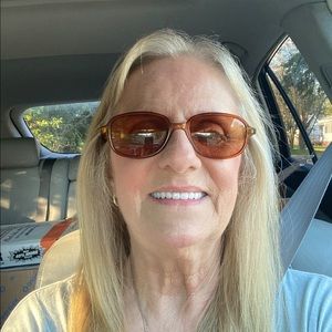 Meet your Posher, Diane